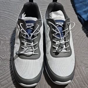 Anodyne Men's Stylish Gray Sneakers